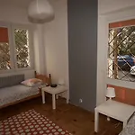 Wawer Vandrarhem *